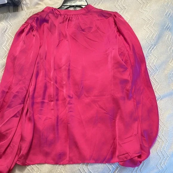 Vince Cammuto Blouse in Fuchsia Pink Size L NWT - Picture 7 of 8